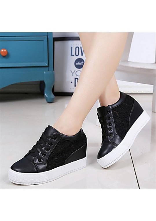 Women's Sneakersr Wedges Tulle / Leatherette Outdoor / Athletic / Casual Wedge Heel Lace-up Black / White